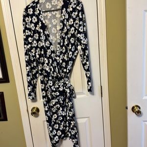 NWT super cute plus size wrap dress